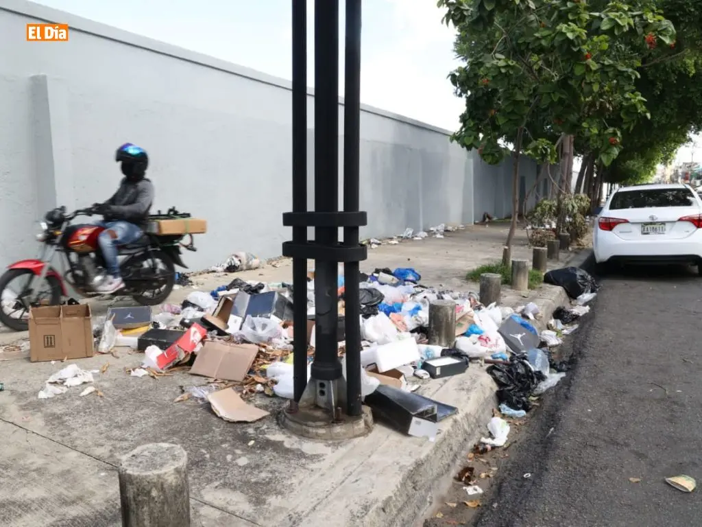 ¿Tiras basura en la calle? ¡Ten cuidado! La ley contempla multas de hasta mil salarios mínimos