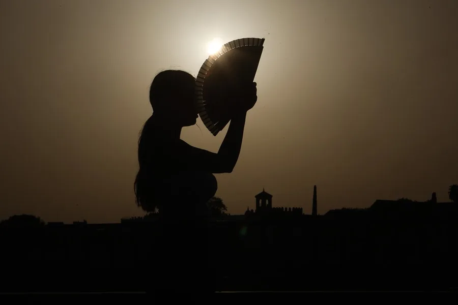 https://eldia.com.do/que-ropa-es-la-mas-adecuada-para-enfrentar-los-dias-de-calor-extremo/
