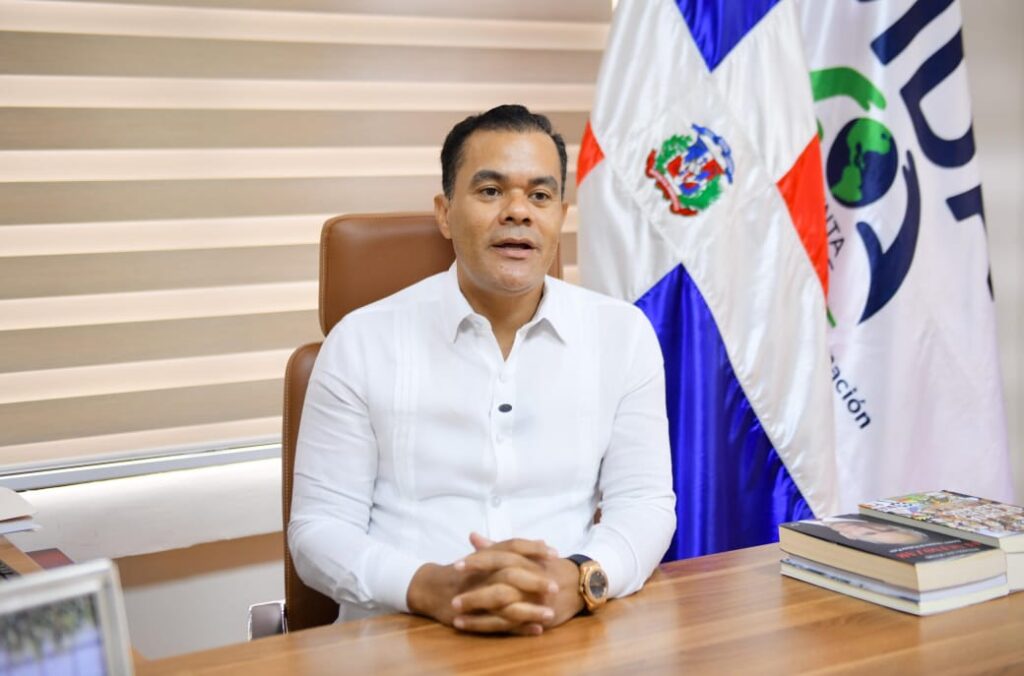 Elías Baez.jpeg
