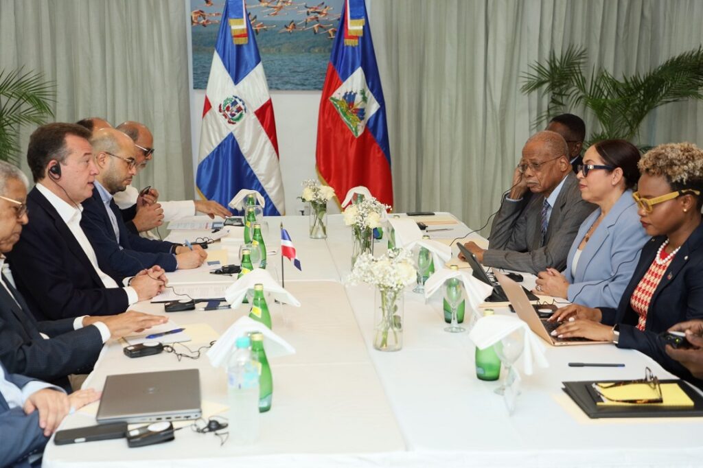 Comisiones de República Dominicana y Haití retoman diálogo bilateral
