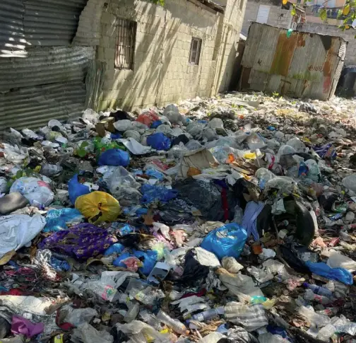 ¿Tiras basura en la calle? ¡Ten cuidado! La ley contempla multas de hasta mil salarios mínimos