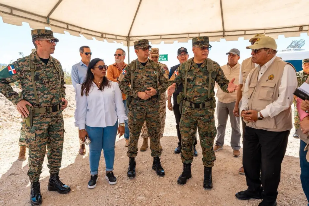 Inicia construcción de 14,5 kilómetros de muro fronterizo en Jimaní