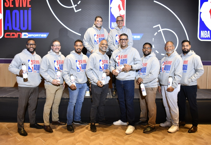 El equipo de narradores y comentaristas CDN Deportes