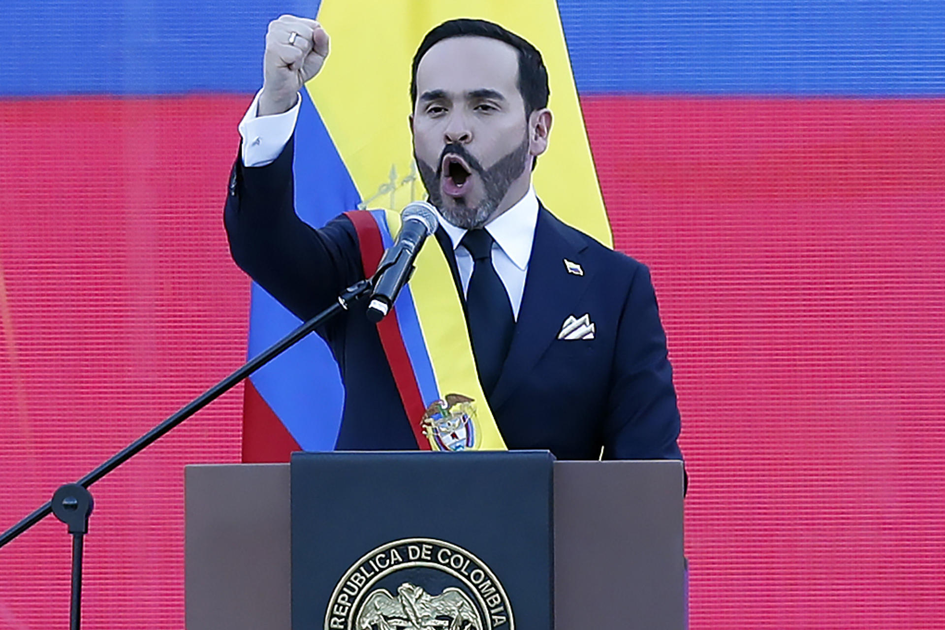 El presidente de Colombia, Abelardo de la Espriella, pronuncia un discurso donde afirmó que el país necesita una 