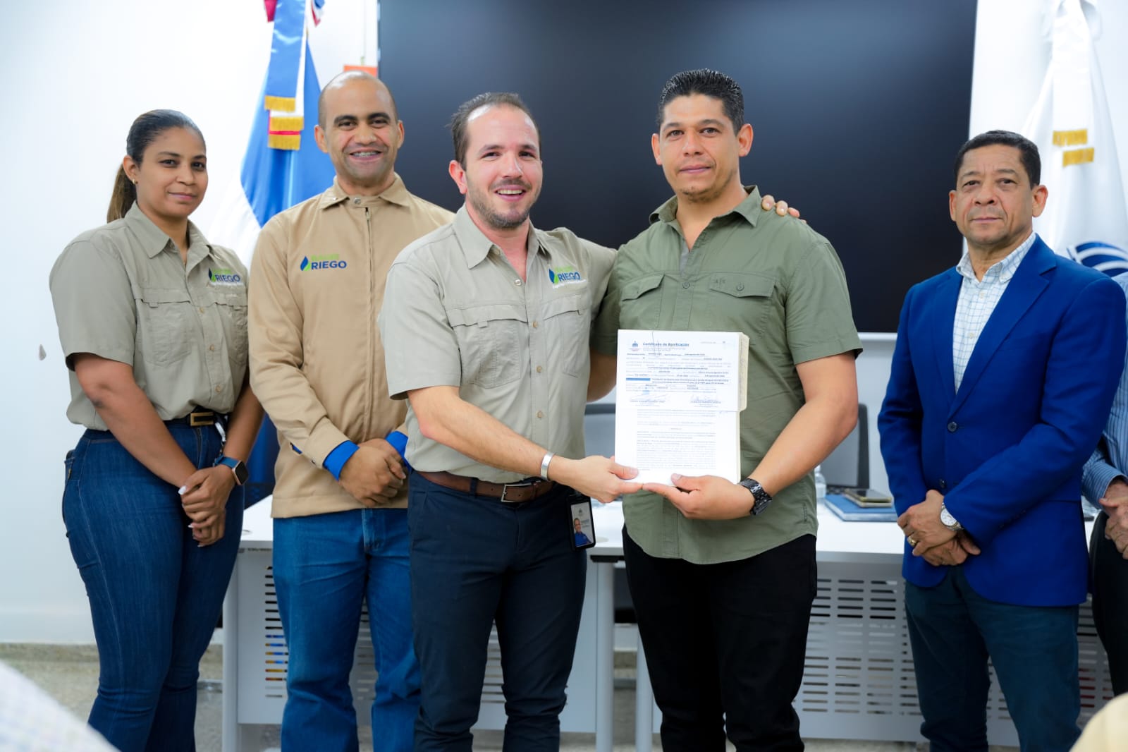 Dieciocho productores del Norte reciben más de RD$15 millones para modernizar sus propiedades agrícolas