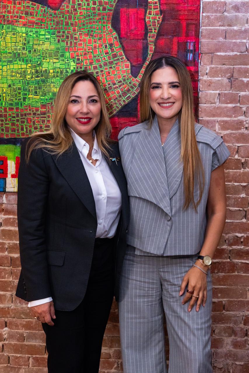 Kathleen Martínez y Nathalie Hazim