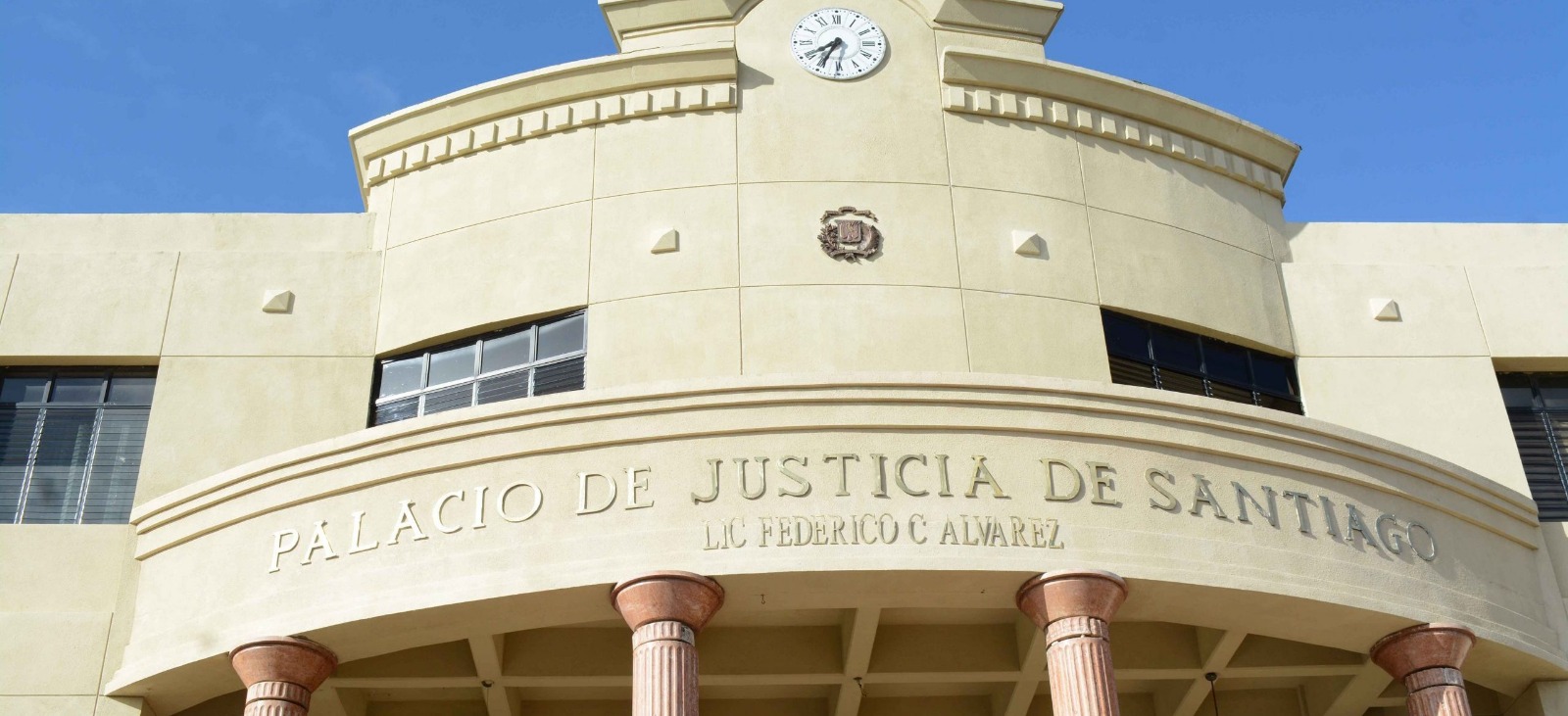 Los intercambios de disparos entre presuntos delincuentes y policías han generado polémica en sectores sociales.