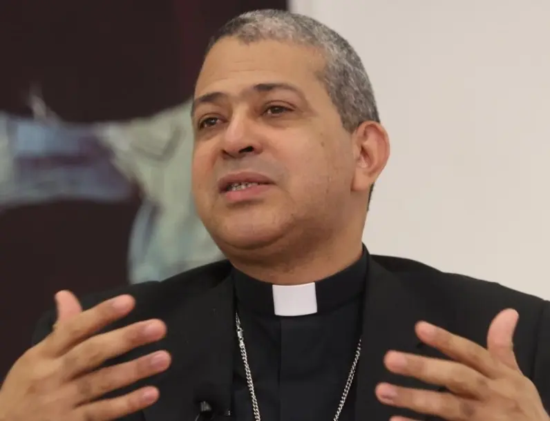 Monseñor Francisco Ozoria espera que el Papa acepte su renuncia