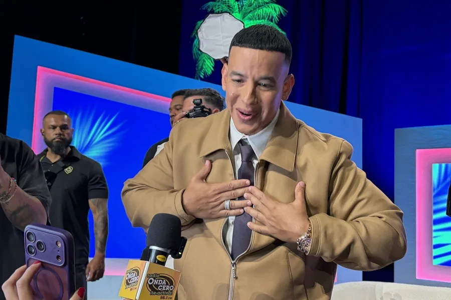 Daddy Yankee anuncia nuevo disco: 'La Postal'