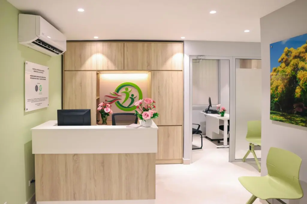 Fundación Grupo SID entrega renovada área de Oncología Ginecológica del Hospital Maternidad La Altagracia