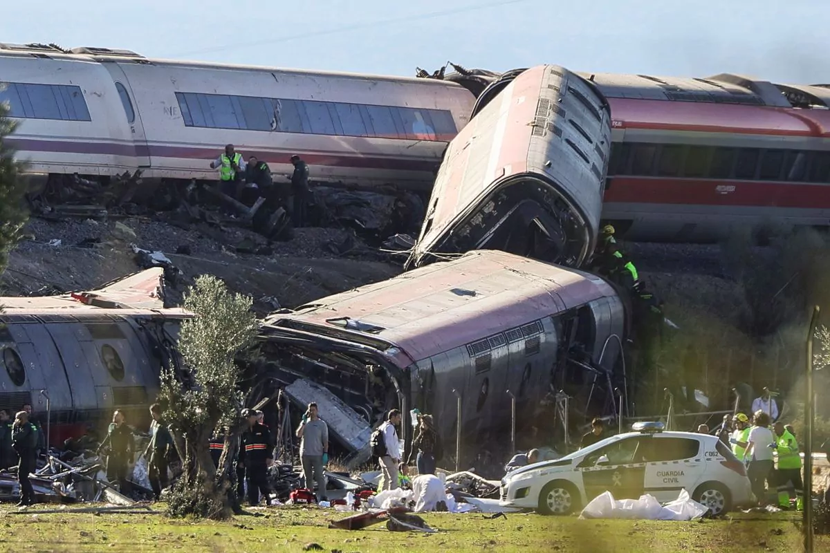 ¿Por qué chocaron dos trenes en España? Las claves de la tragedia ferroviaria de Toledo